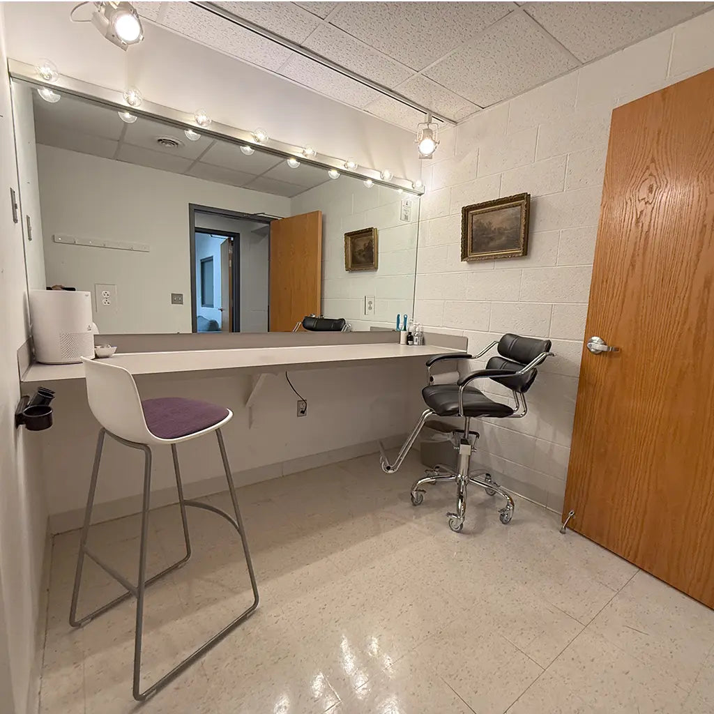 Dressing Room A1
